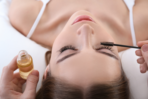 Gia công Serum dưỡng mi 15 tinh chất dưỡng mi trong công thức gia công serum dưỡng mi của Gefco