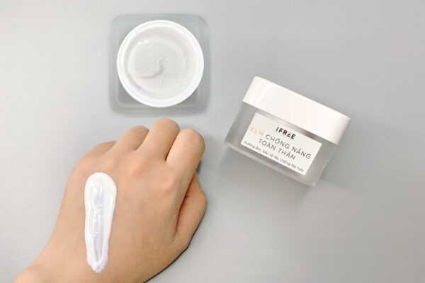 Gia công Kem chống nắng toàn thân - Bảo vệ da toàn diện 9 kem chống nắng toàn thân