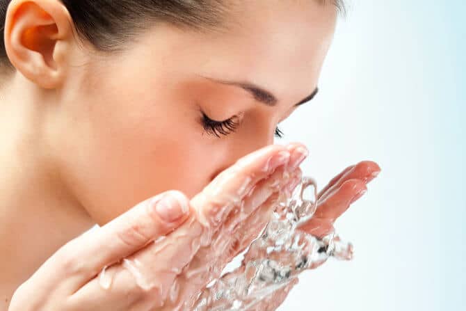 Gia công Gel rửa mặt 7 loại thảo dược 2 Gefco Gia công Gel rửa mặt 7 loại thảo dược hoàn toàn lành tính, không chứa các chất dễ gây kích ứng như paraben, formaldehyde.